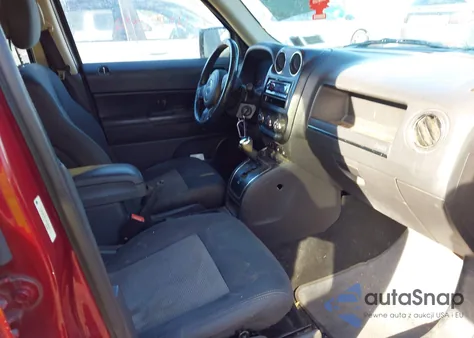 2012 Jeep Patriot Latitude z USA, uszkodzony, nr VIN 1C4NJRFB7CD539986